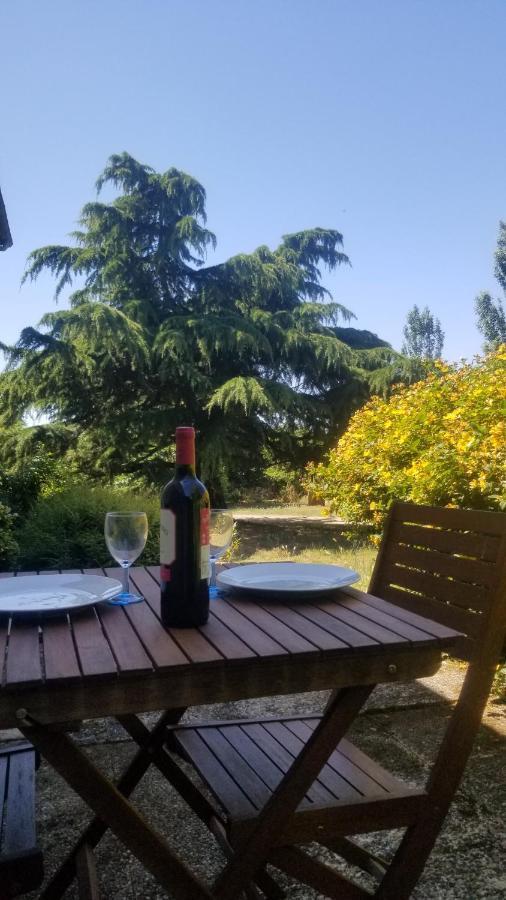 Chambres dans un lieu calme et champêtre Gourgé Exterior foto