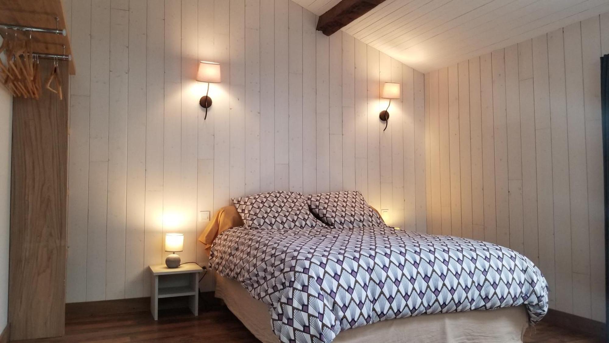 Chambres dans un lieu calme et champêtre Gourgé Exterior foto